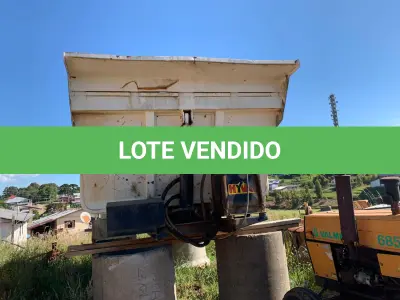 LOTE 001 - CAÇAMBA BASCULANTE, AG-CBSF
