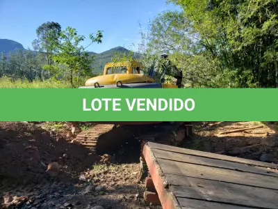 LOTE 010 - ESCAVADEIRA HIDRÁULICA VOLVO, EC 140 LCM, ANO 2002