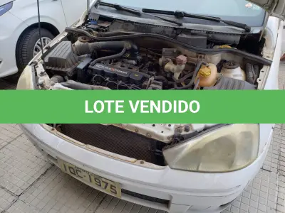 LOTE 008 - Veículo GM/Corsa Hatch Maxx, Ano 2007 Modelo 2008