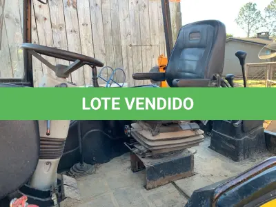 LOTE 004 - RETROESCAVADEIRA RANDON ANO 2013