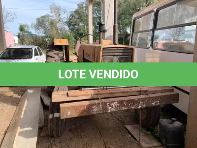LOTE 010 - TRATOR VALMET, ano 1988