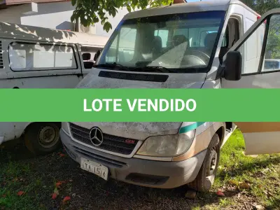 LOTE 001 - AMBULÂNCIA SPRINTER FURGÃO, TETO ALTO 313, ANO 2010