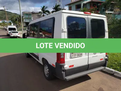 LOTE 003 - VEÍCULO FIAT/DUCATO MINIBUS, ano 2012 e modelo 2013