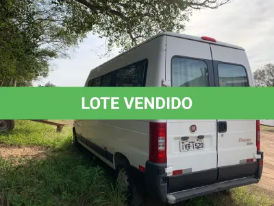 LOTE 004 - VEÍCULO FIAT/DUCATO MULTI TAKO, placas IVR-1520, diesel, ano e modelo 2014, cor branca