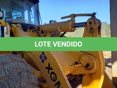 LOTE 001 - UM VEÍCULO, TIPO PÁ CARREGADEIRA, Modelo XG958, fabricação/modelo 2013