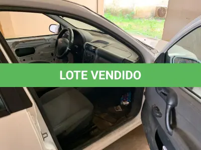 LOTE 004 - VEÍCULO CORSA CLASSIC, LS, ano 2014, modelo 2015