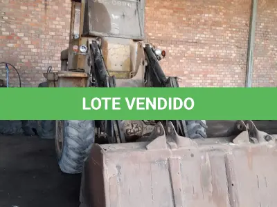 LOTE 017 - PÁ CARREGADEIRA MICHIGAN 55C, diesel Ano e Modelo 1989