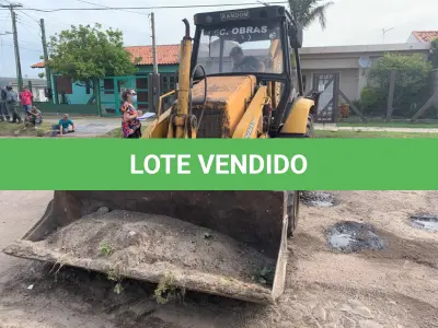 LOTE 016 - RETROESCAVADEIRA MA RANDON 406, Placas IUI 7562 ano/modelo 2013