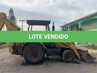 LOTE 016 - RETROESCAVADEIRA MA RANDON 406, Placas IUI 7562 ano/modelo 2013