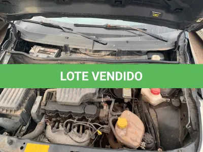 LOTE 005 - VEÍCULO GM/CHEVROLET MONTANA, LS, ano 2011, modelo 2012