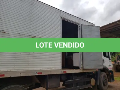 LOTE 005 - FURGÃO (BAÚ)