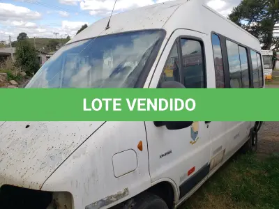 LOTE 006 - MICROONIBUS CITROEN/JUMPER, GREENCAR ES, PLACAS ITI-0923,  diesel, branca, ano 2012, modelo 2013