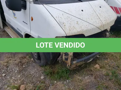 LOTE 006 - MICROONIBUS CITROEN/JUMPER, GREENCAR ES, PLACAS ITI-0923,  diesel, branca, ano 2012, modelo 2013