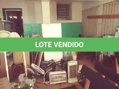 LOTE 009 - SUCATAS DE ESCRITÓRIO E ELETRODOMÉSTICOS – Cadeiras, fogão,  máquina de lavar