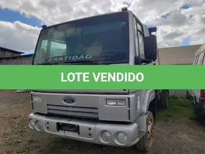 LOTE 001 - CAMINHÃO FORD/CARGO, 712, PLACAS IQG-9667, diesel, prata, ano 2009,  modelo 2010