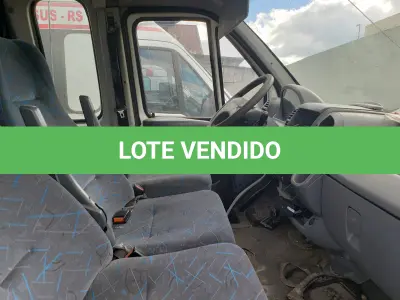 LOTE 006 - MICROONIBUS CITROEN/JUMPER, GREENCAR ES, PLACAS ITI-0923,  diesel, branca, ano 2012, modelo 2013