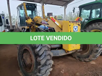 LOTE 003 - MOTO NIVELADORA XCMG, GR 180, motor Grader, diesel,  ano 2010 e modelo 2011