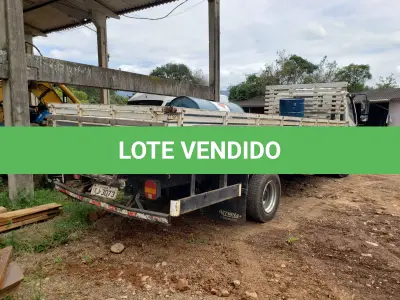 LOTE 006 - CAMINHÃO FOTON AUMARK 1009T, a diesel, ano e modelo 2015