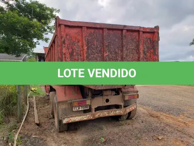 LOTE 002 - Caminhão Basculante, Mercedes Benz 1620, diesel, placas ILQ 7096, ano e modelo 2003, não está funcionando