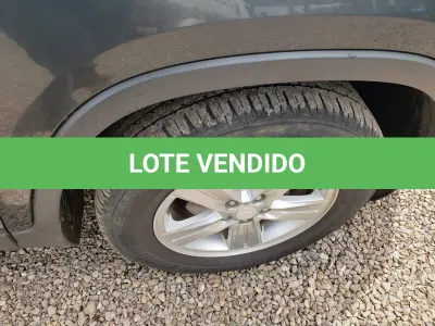 LOTE 002 - VEÍCULO GM TRACKER LT MARCA CHEVROLET, a gasolina/álcool, ano e modelo 2017
