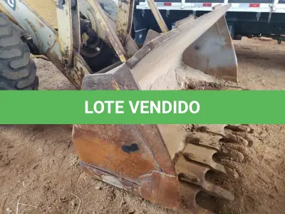 LOTE 002 - PÁ CARREGADEIRA, MICHIGAN, 55C, diesel,  ano e modelo 1985