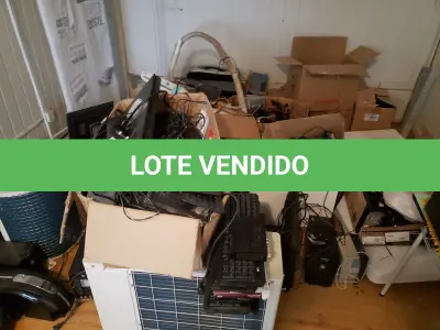 LOTE 010 - SUCATAS DE INFORMÁTICA E ELETRÔNICOS – No Breaks, impressoras,  ar-condicionado, forno