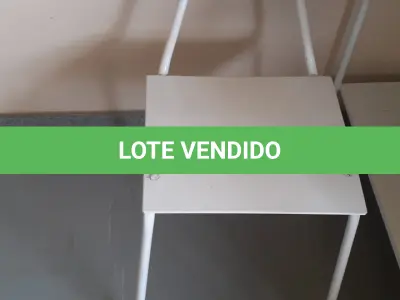 LOTE 004 - Móveis de escritório - Armários, cadeiras, mesas, arquivos entre outros