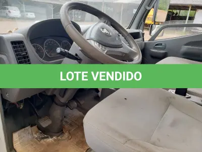 LOTE 006 - CAMINHÃO FOTON AUMARK 1009T, a diesel, ano e modelo 2015