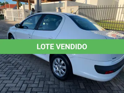 LOTE 001 - Veículo Peugeot/207 passion XR S, Branco, 5P/82CV, Gasolina