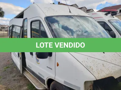 LOTE 006 - MICROONIBUS CITROEN/JUMPER, GREENCAR ES, PLACAS ITI-0923,  diesel, branca, ano 2012, modelo 2013