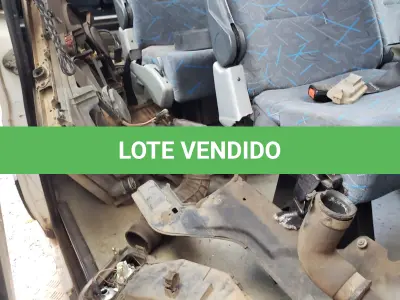 LOTE 006 - MICROONIBUS CITROEN/JUMPER, GREENCAR ES, PLACAS ITI-0923,  diesel, branca, ano 2012, modelo 2013