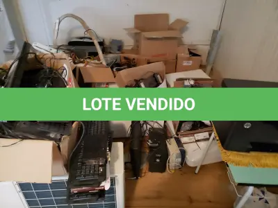 LOTE 010 - SUCATAS DE INFORMÁTICA E ELETRÔNICOS – No Breaks, impressoras,  ar-condicionado, forno