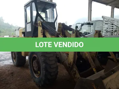 LOTE 002 - PÁ CARREGADEIRA, MICHIGAN, 55C, diesel,  ano e modelo 1985