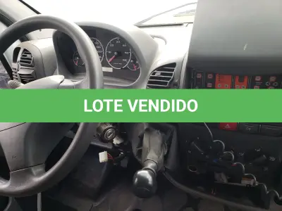 LOTE 004 - MICROONIBUS AMBULÂNCIA FIAT/DUCATO, MC TCA, PLACAS  IVB-6342, diesel, branca ano 2013, modelo 2014,