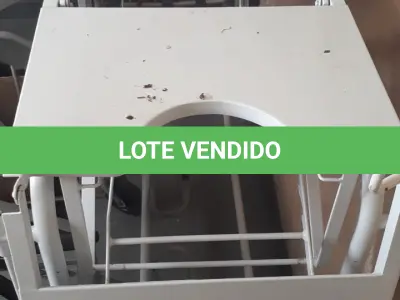 LOTE 004 - Móveis de escritório - Armários, cadeiras, mesas, arquivos entre outros