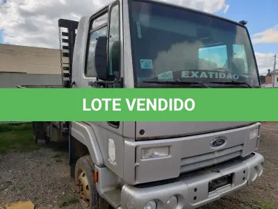 LOTE 001 - CAMINHÃO FORD/CARGO, 712, PLACAS IQG-9667, diesel, prata, ano 2009,  modelo 2010