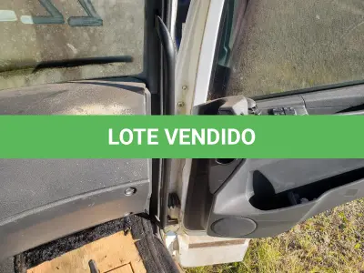 LOTE 001 - UM CAMINHÃO MERCEDEZ BENZ/ATEGO 2426, PLACAS IWG-8795, ANO 2014 MODELO 2014, RENAVAM 1034819914