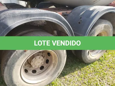 LOTE 001 - UM CAMINHÃO VW/26.280 CRM 6X4, PLACAS IVY-0096, ANO 2014, BRANCO, DIESEL