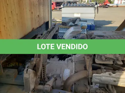 LOTE 001 - UM CAMINHÃO MERCEDEZ BENZ/ATEGO 2426, PLACAS IWG-8795, ANO 2014 MODELO 2014, RENAVAM 1034819914