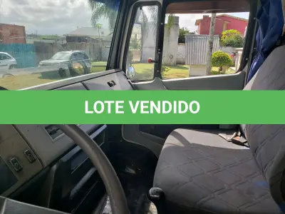 LOTE 001 - UM CAMINHÃO MERCEDES BENZ/L 1218, ano 1994, RENAVAM 621163775, COM BAÚ, PLACAS BUT-8142