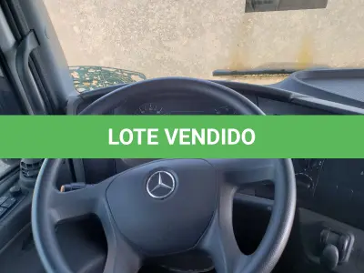 LOTE 001 - UM CAMINHÃO MERCEDEZ BENZ/ATEGO 2426, PLACAS IWG-8795, ANO 2014 MODELO 2014, RENAVAM 1034819914