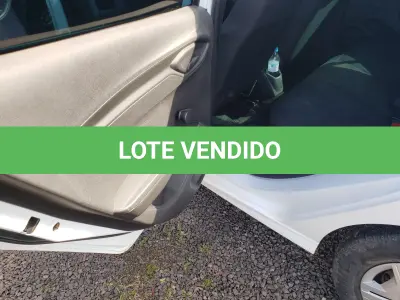 LOTE 005 - VEÍCULO CHEVROLET/ONIX, JOYE, PLACAS IXT-0096, ANO/MODELO 2017