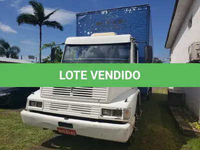 LOTE 001 - UM CAMINHÃO MERCEDES BENZ/L 1218, ano 1994, RENAVAM 621163775, COM BAÚ, PLACAS BUT-8142