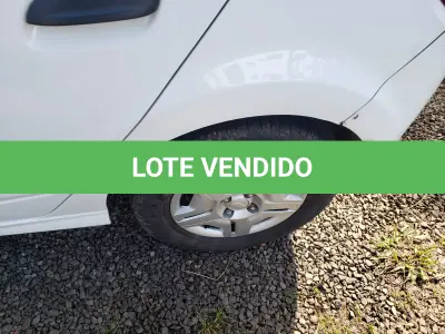 LOTE 005 - VEÍCULO CHEVROLET/ONIX, JOYE, PLACAS IXT-0096, ANO/MODELO 2017