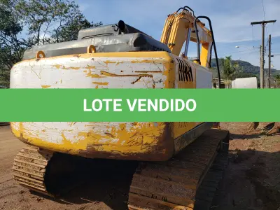 LOTE 003 - ESCAVADEIRA HYUNDAI, 140 LC7, DIESEL, ANO/MODELO 2011, 5.827 H