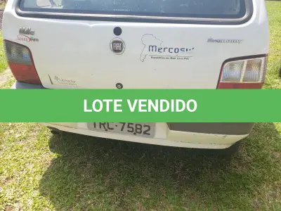 LOTE 001 - VEÍCULO FIAT UNO/MILLE, PLACAS IRC-7582, RENAVAM 233215964.
