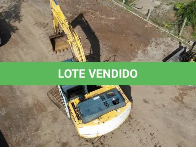 LOTE 003 - ESCAVADEIRA HYUNDAI, 140 LC7, DIESEL, ANO/MODELO 2011, 5.827 H