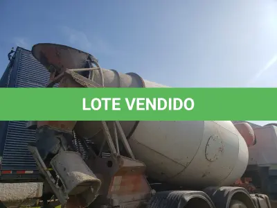 LOTE 001 - UM CAMINHÃO VW/26.280 CRM 6X4, PLACAS IVY-0096, ANO 2014, BRANCO, DIESEL