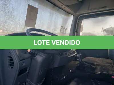LOTE 001 - UM CAMINHÃO MERCEDEZ BENZ/ATEGO 2426, PLACAS IWG-8795, ANO 2014 MODELO 2014, RENAVAM 1034819914