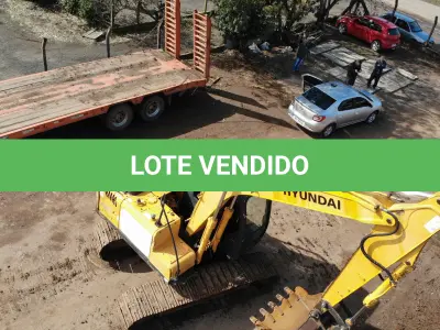 LOTE 003 - ESCAVADEIRA HYUNDAI, 140 LC7, DIESEL, ANO/MODELO 2011, 5.827 H